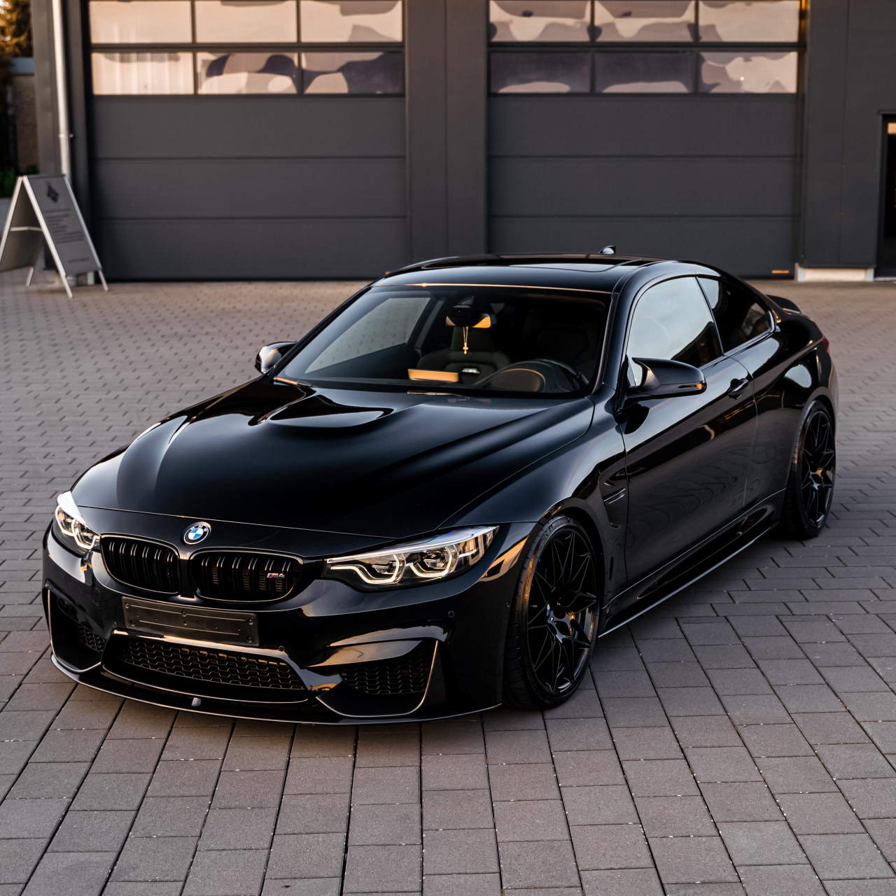 bmw_square_2